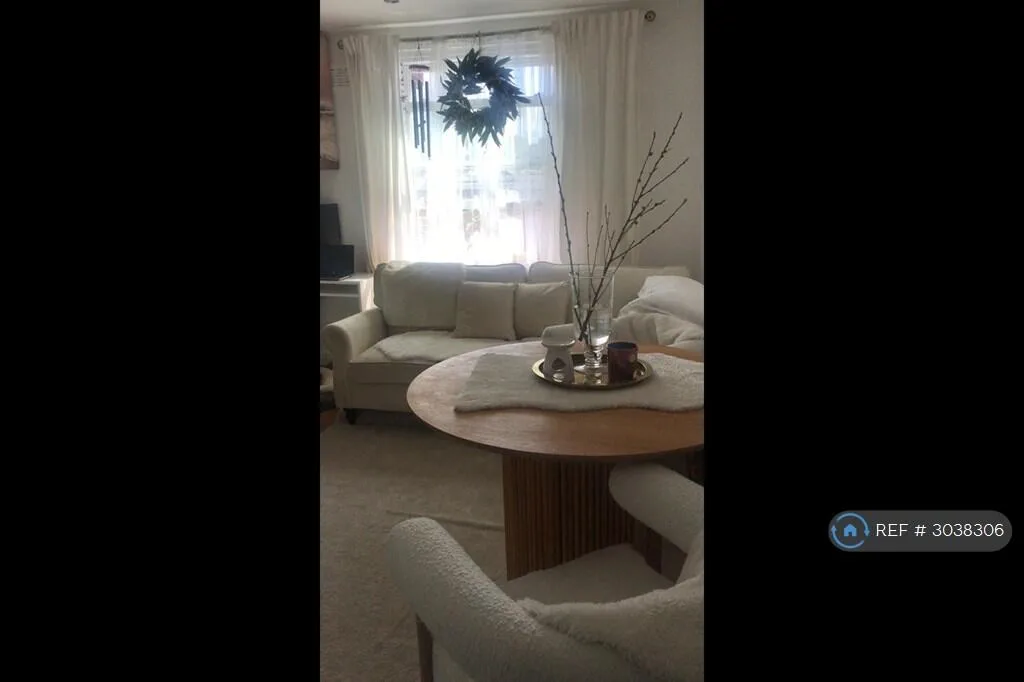 1 bedroom maisonette for rent