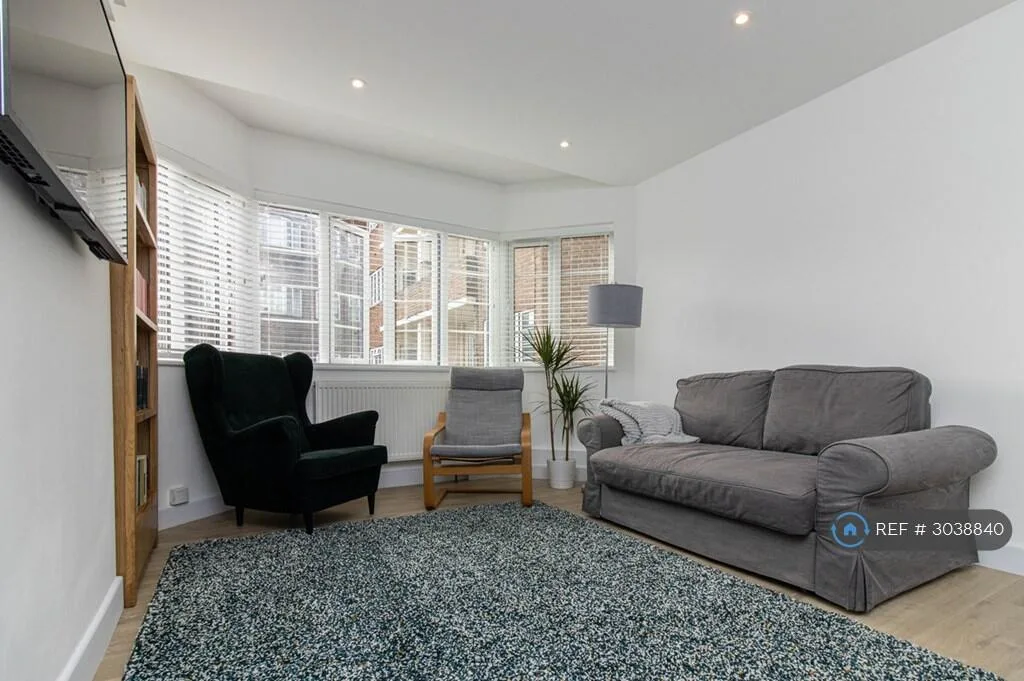 2 bedroom flat for rent