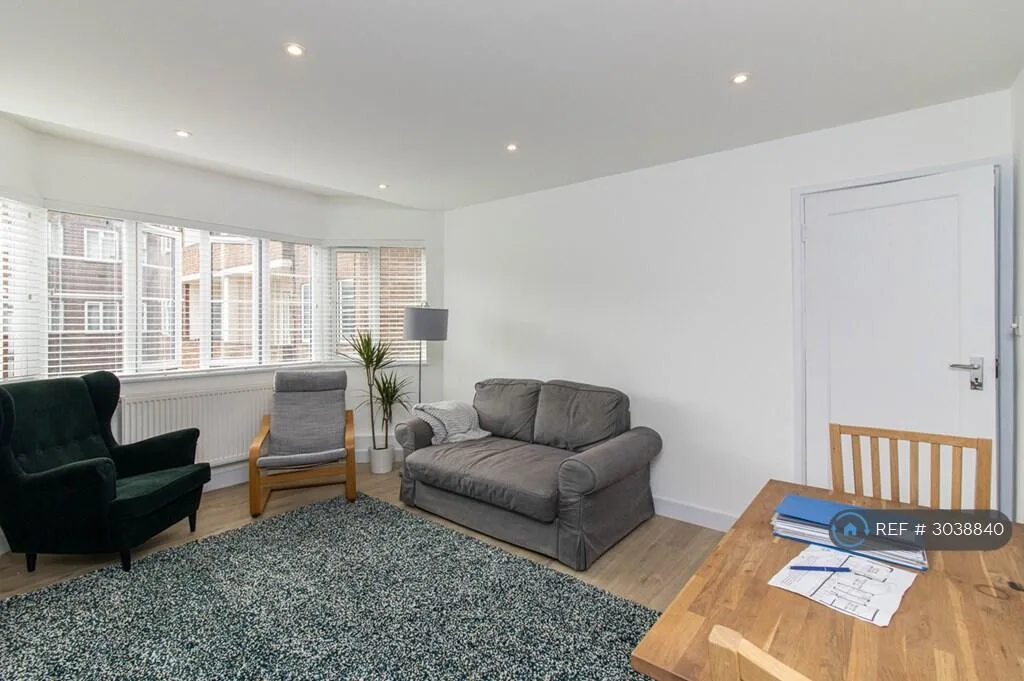2 bedroom flat for rent