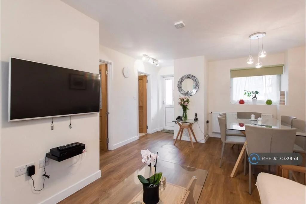 2 bedroom flat for rent