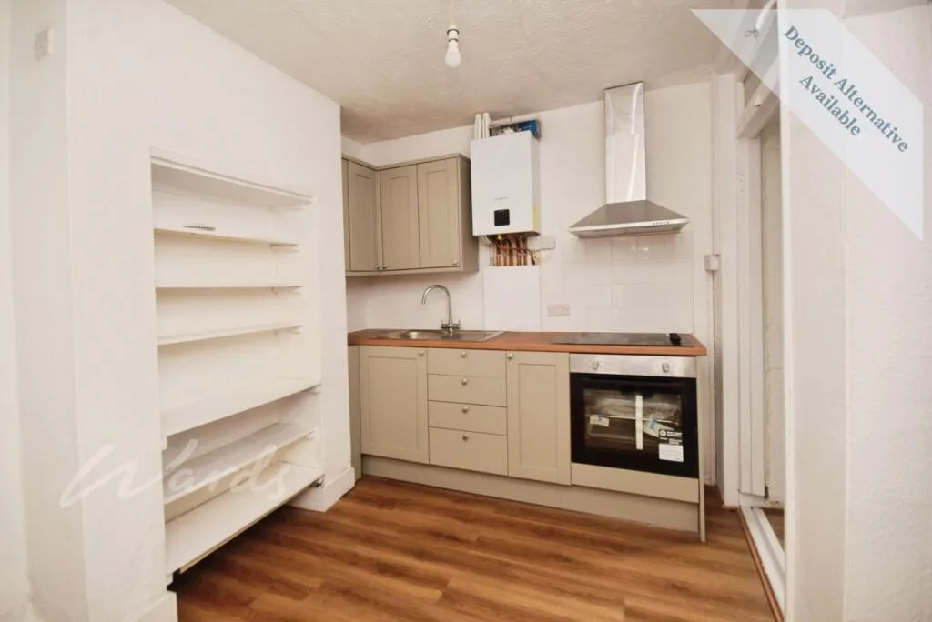 3 bedroom end of terrace house for rent