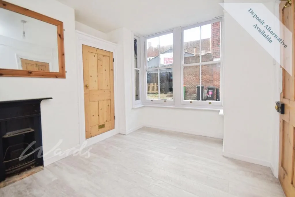 3 bedroom end of terrace house for rent