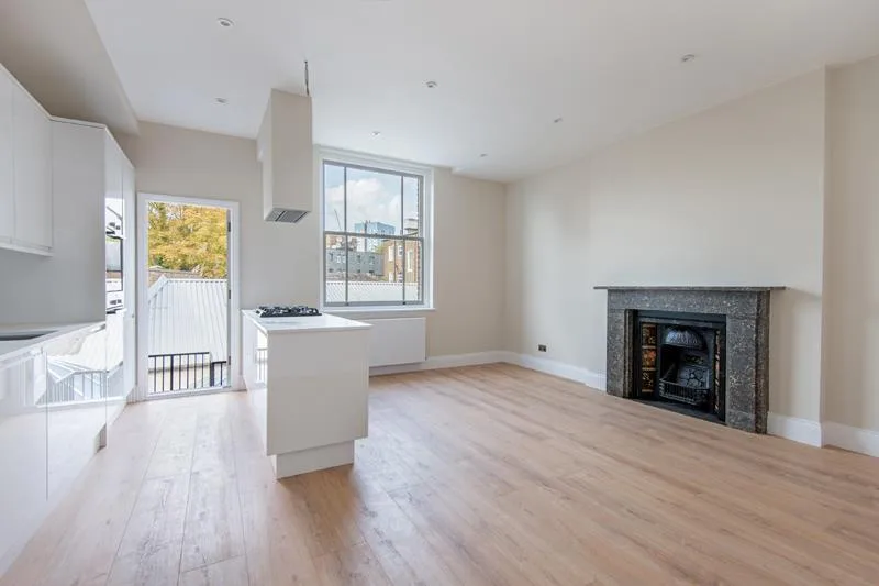 3 bedroom flat for rent