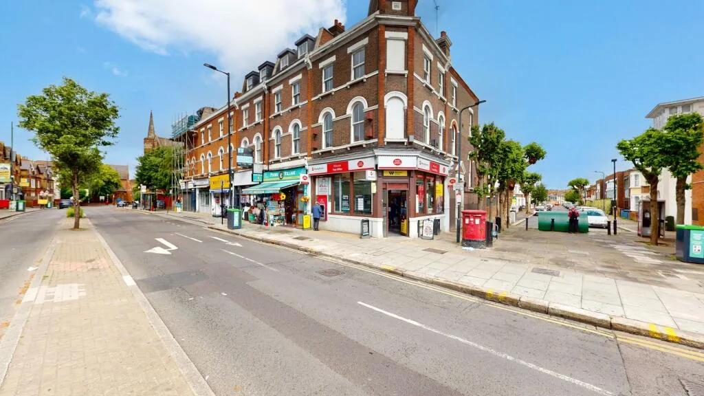 3 bedroom flat for rent
