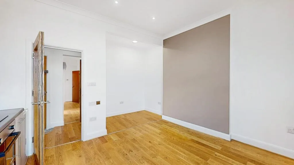 3 bedroom flat for rent