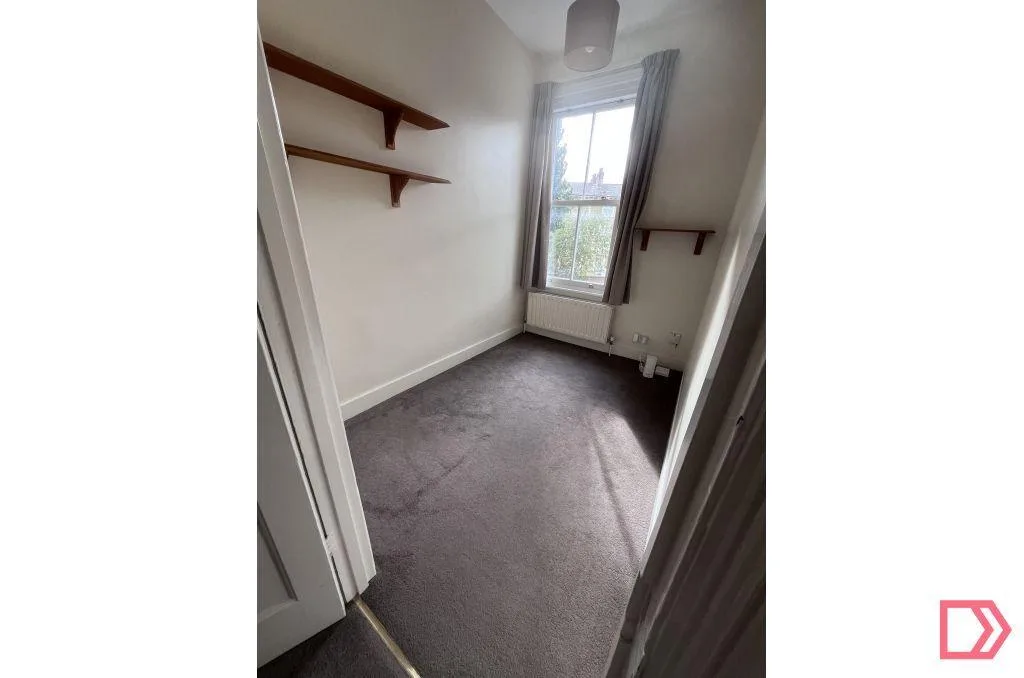 1 bedroom maisonette for rent