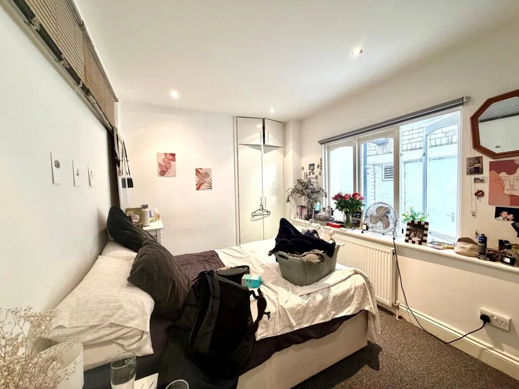 4 bedroom flat for rent