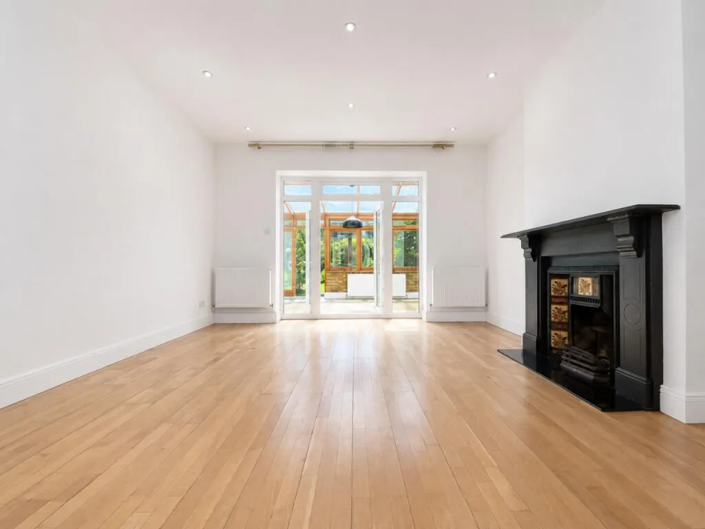 3 bedroom apartment for rent