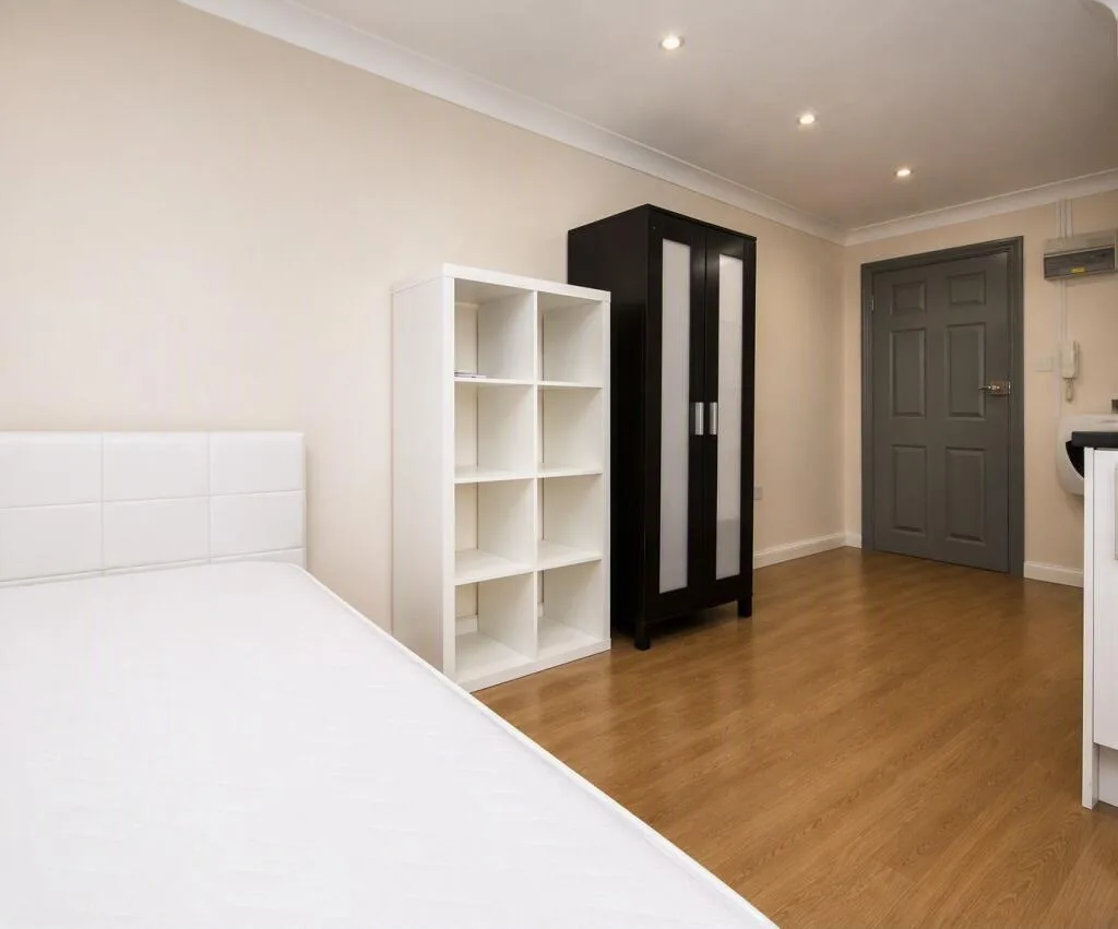 Studio flat for rent