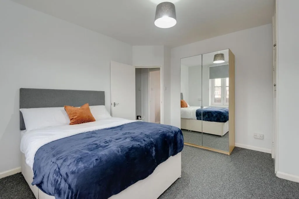3 bedroom flat for rent