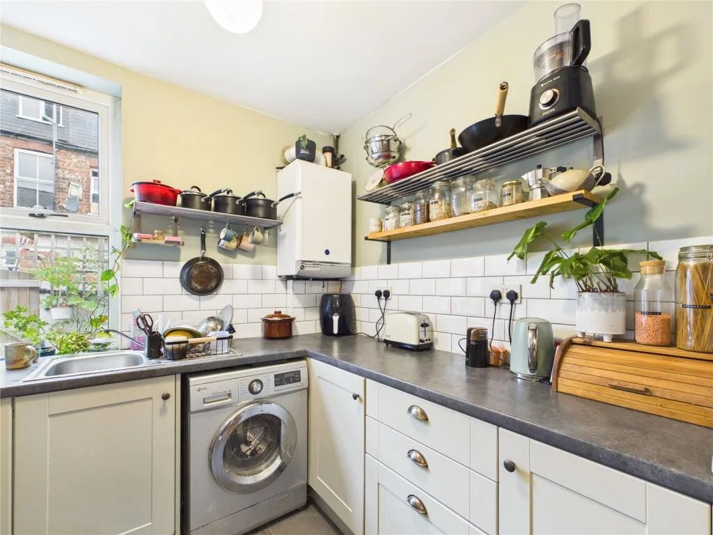 2 bedroom terraced house for rent