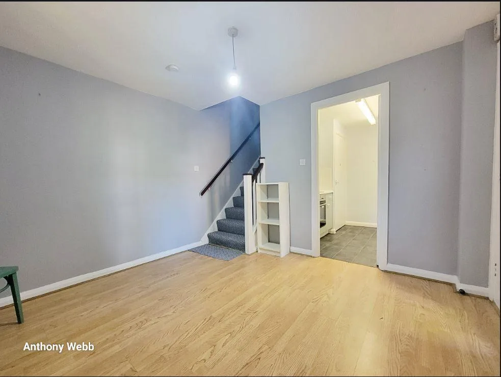 1 bedroom end of terrace house for rent