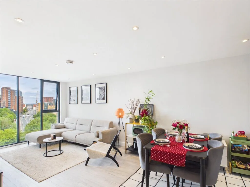 3 bedroom apartment for rent