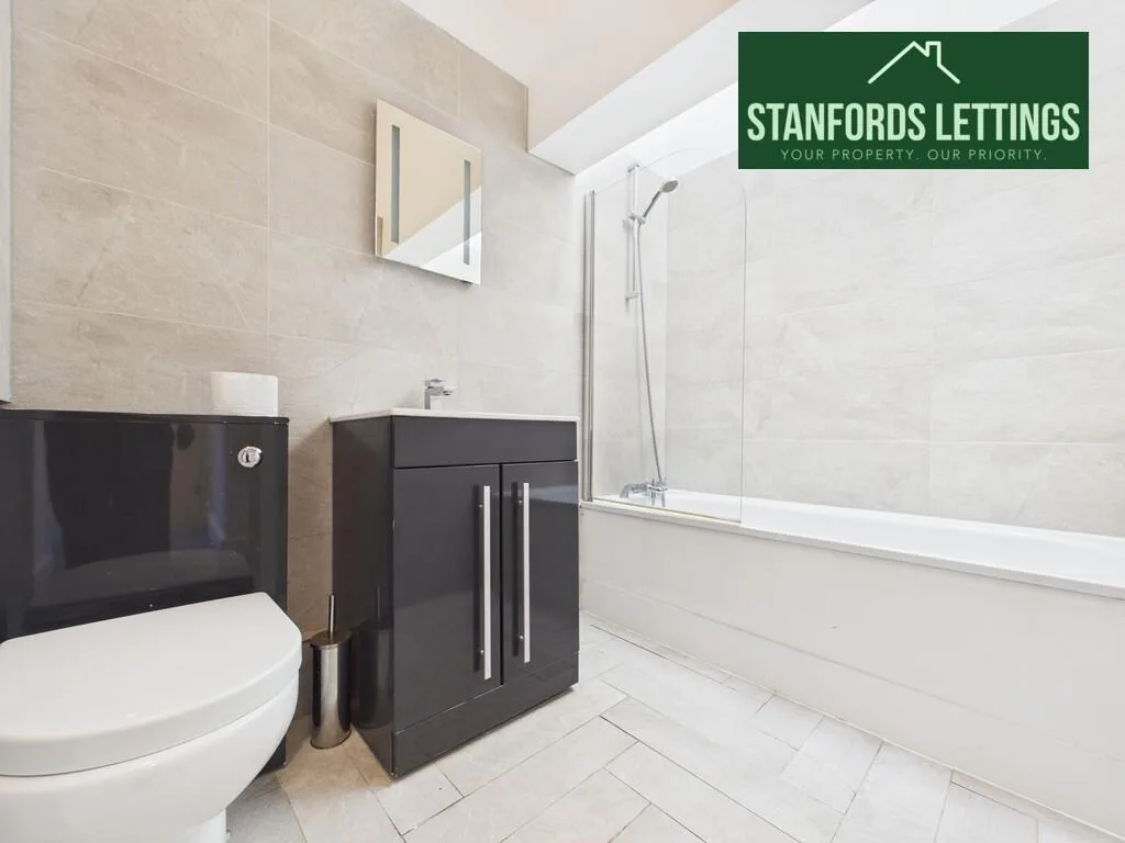 2 bedroom maisonette for rent