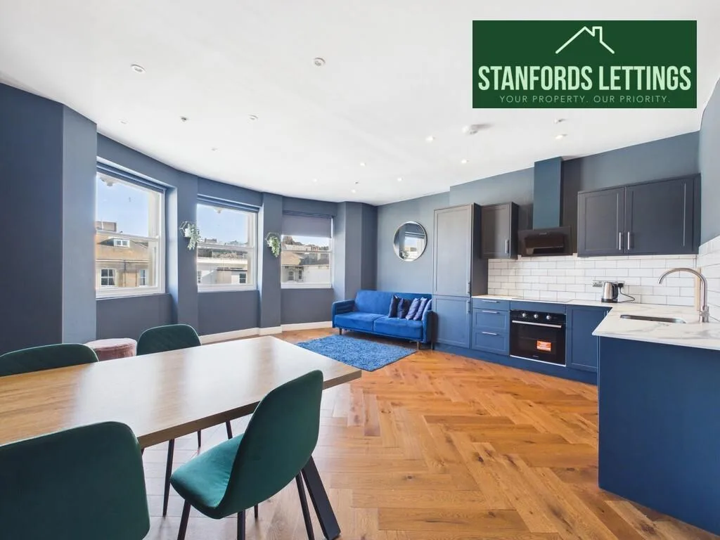 2 bedroom maisonette for rent