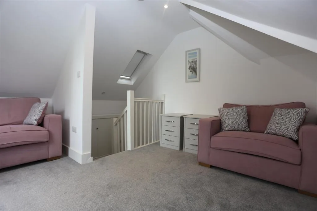 2 bedroom house for rent