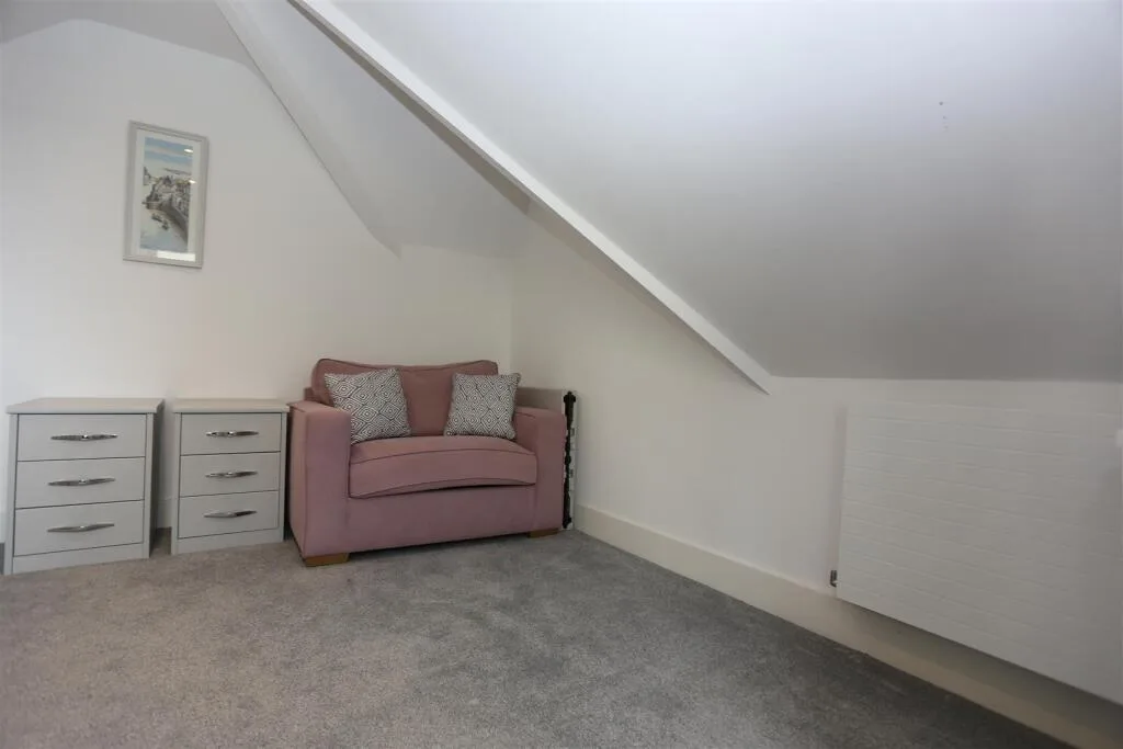 2 bedroom house for rent