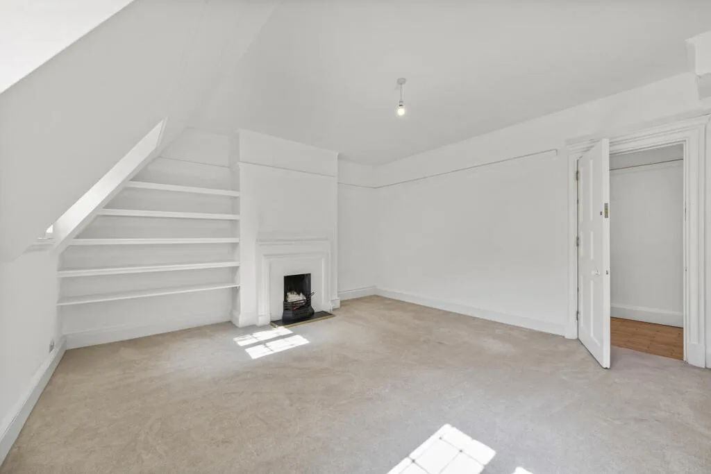 4 bedroom flat for rent