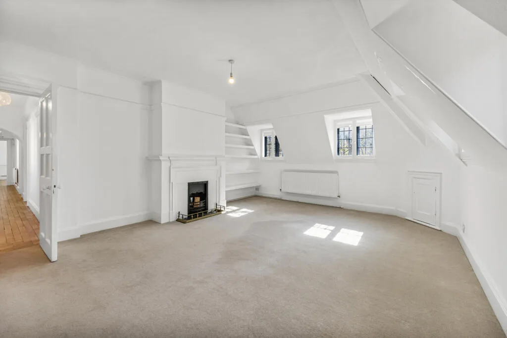 4 bedroom flat for rent