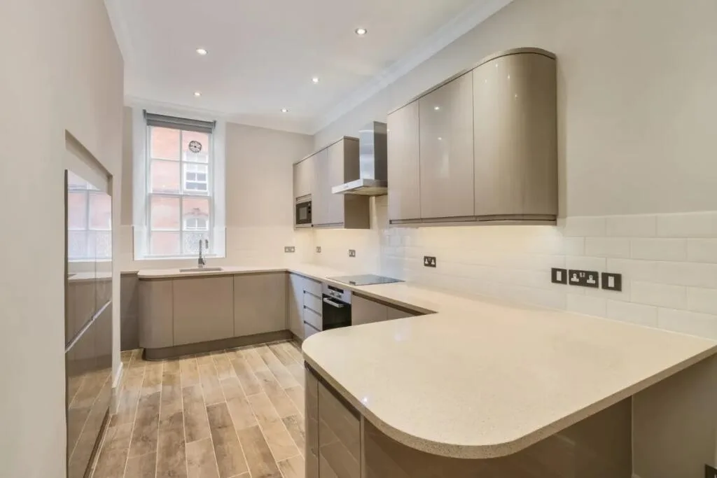 3 bedroom flat for rent