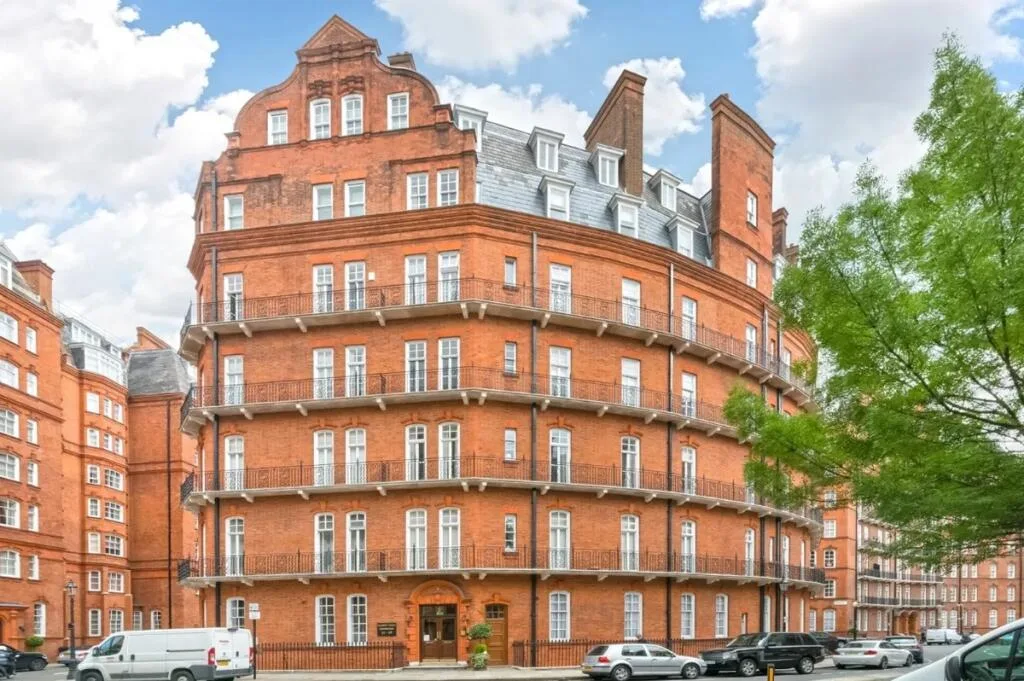 3 bedroom flat for rent
