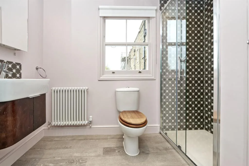 3 bedroom maisonette for rent