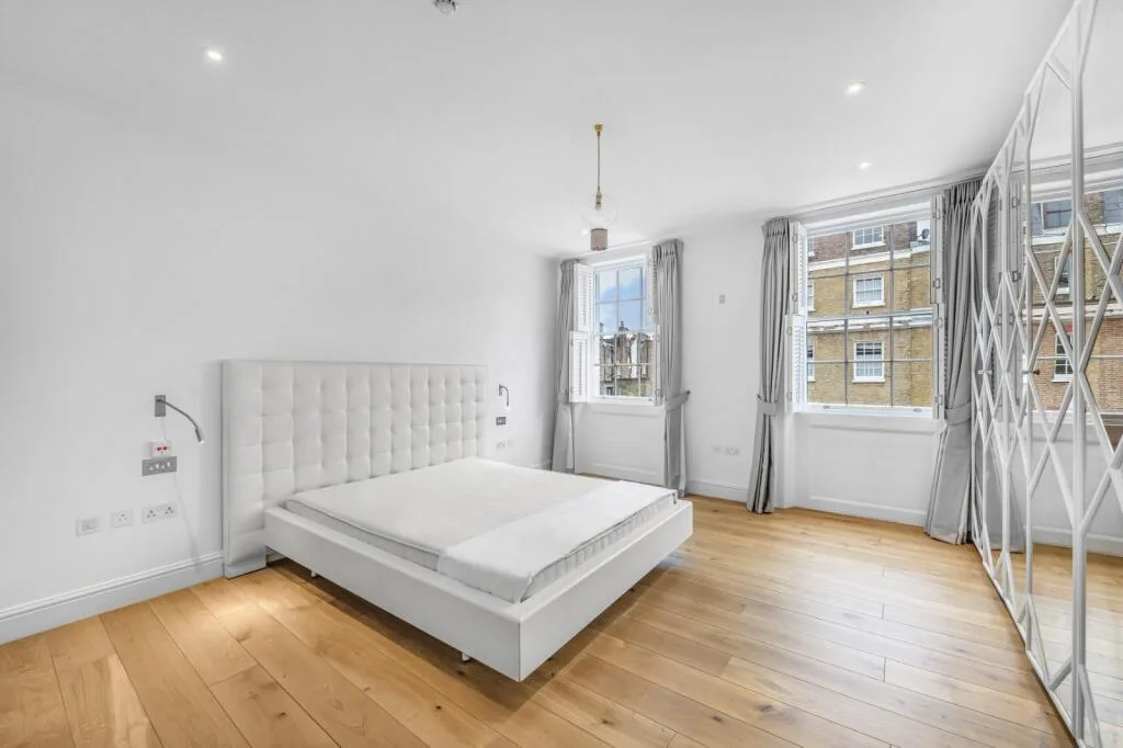 5 bedroom terraced house for rent