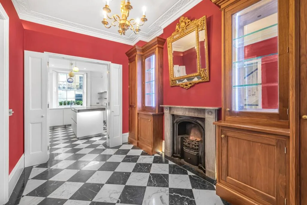 5 bedroom terraced house for rent