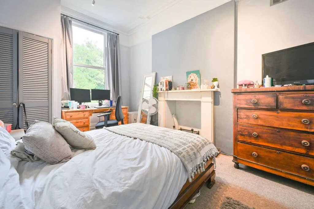 3 bedroom flat for rent
