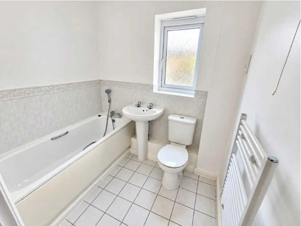 2 bedroom ground floor flat for rent