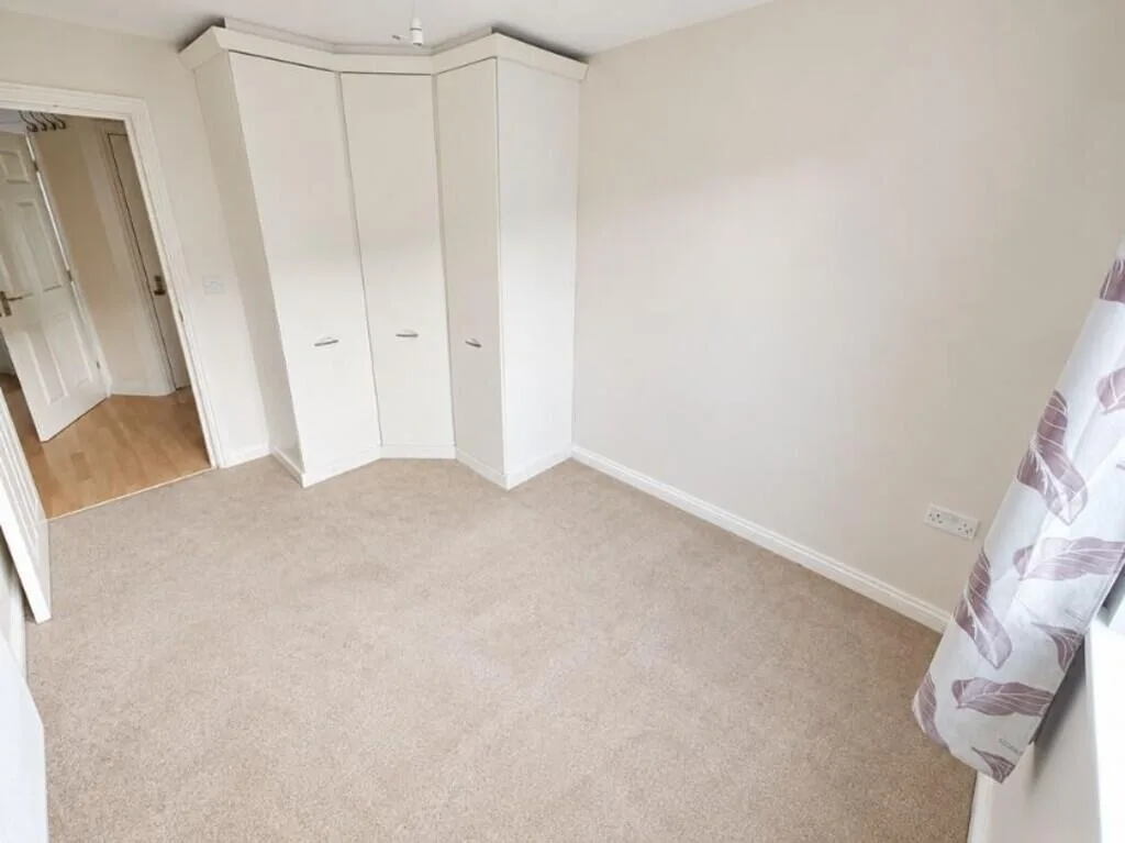 2 bedroom ground floor flat for rent