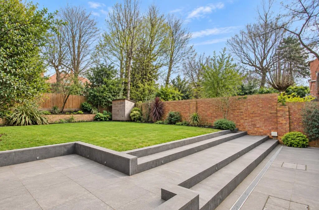 4 bedroom apartment for rent
