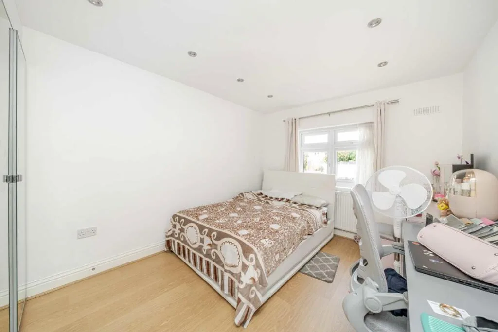 5 bedroom house for rent