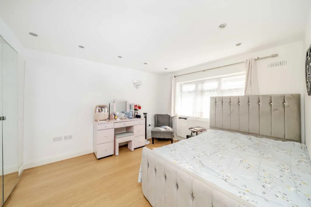 5 bedroom house for rent