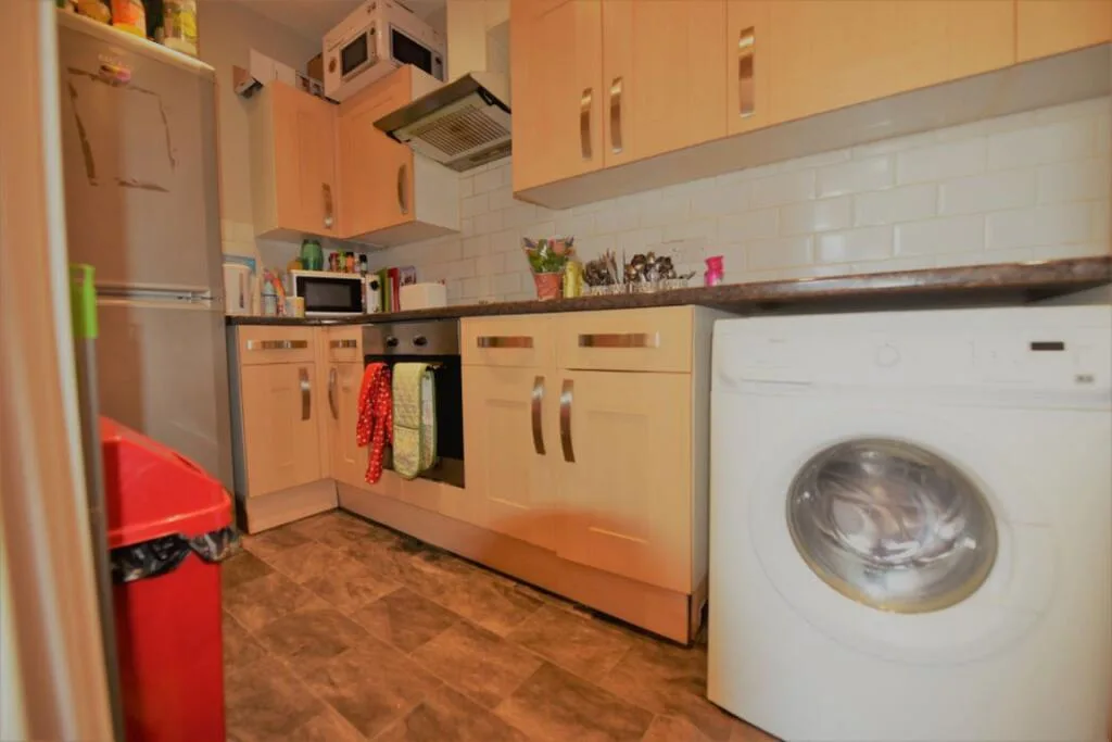 4 bedroom flat for rent
