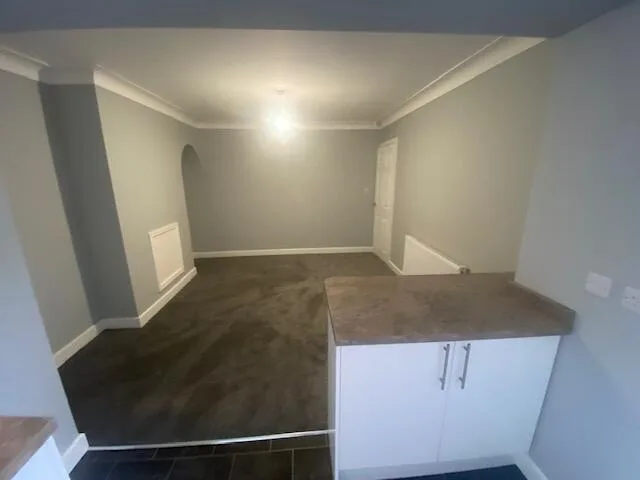 3 bedroom semi-detached house for rent