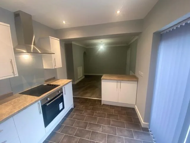 3 bedroom semi-detached house for rent