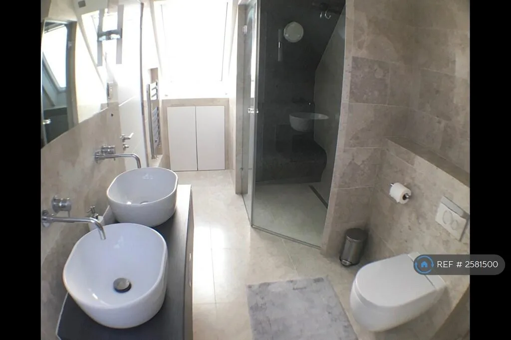 2 bedroom penthouse for rent
