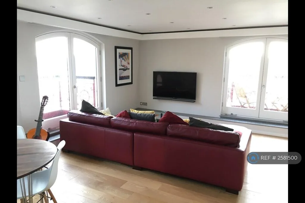 2 bedroom penthouse for rent