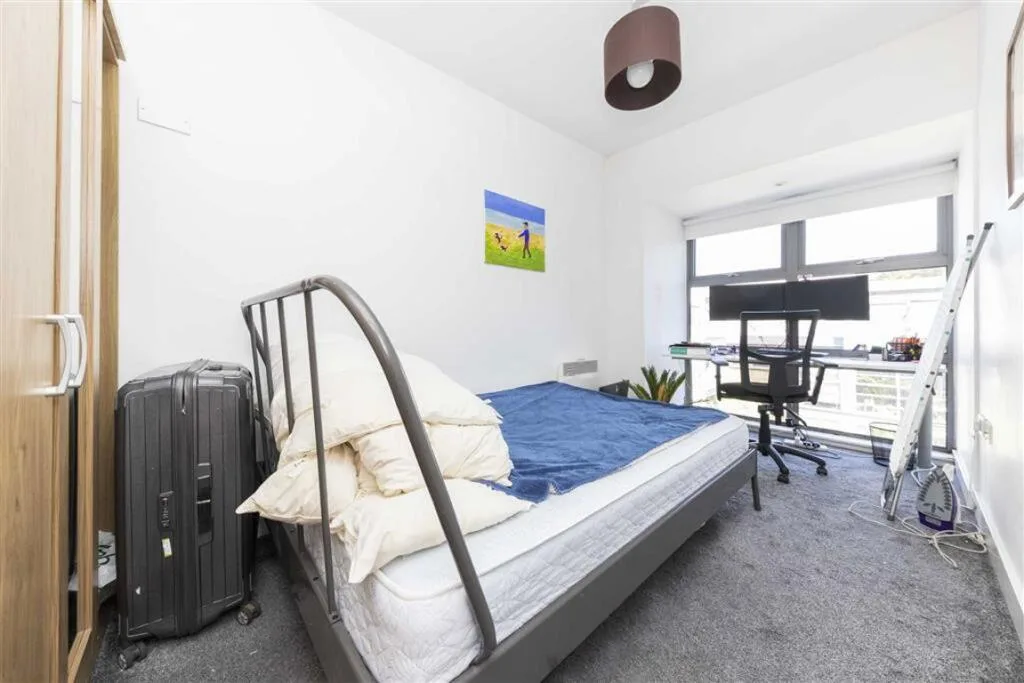 3 bedroom maisonette for rent