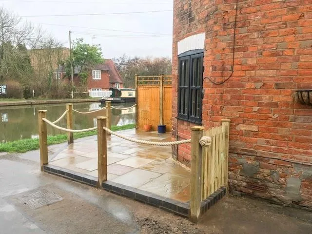 2 bedroom semi-detached house for rent