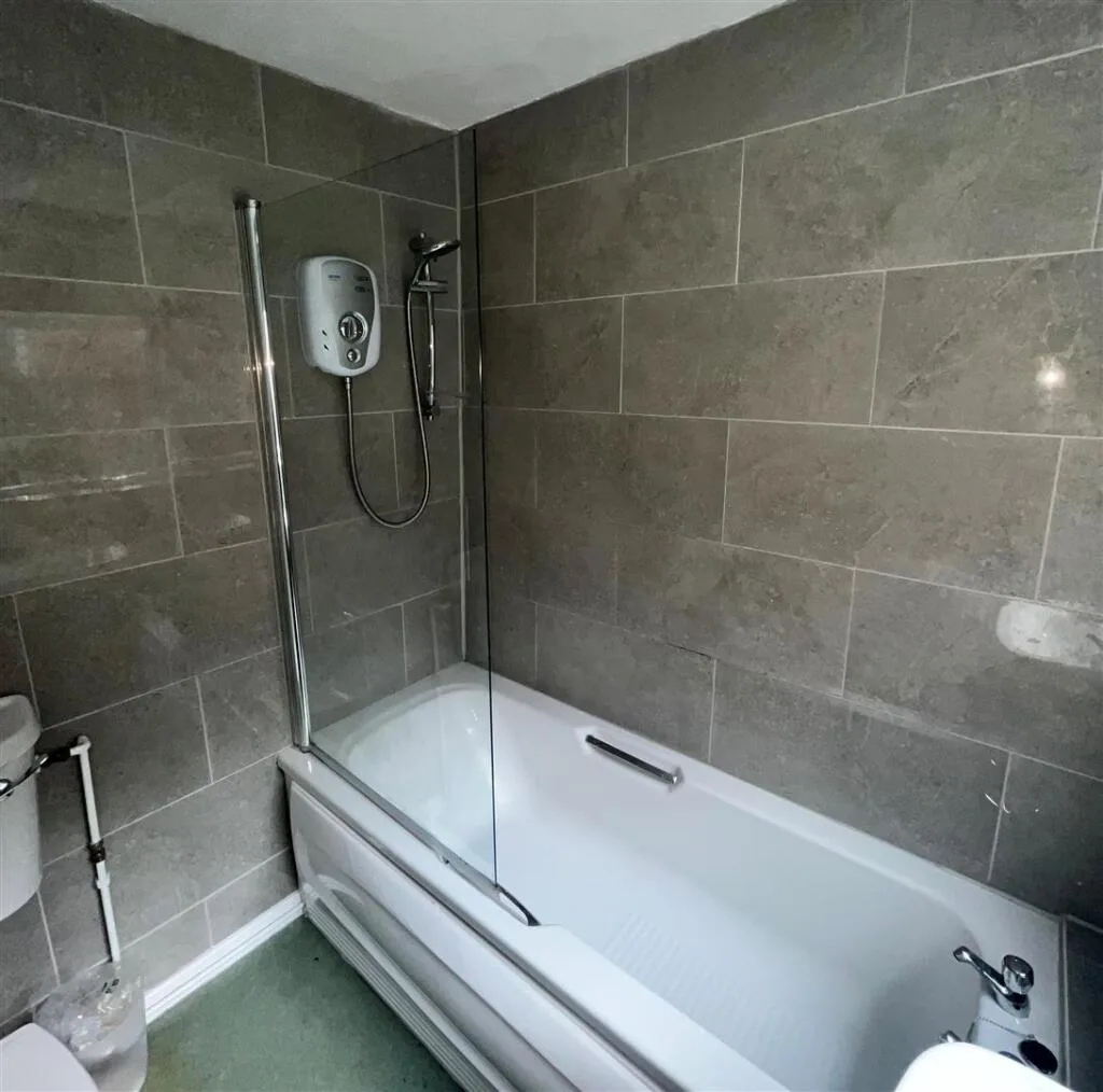 4 bedroom terraced house for rent
