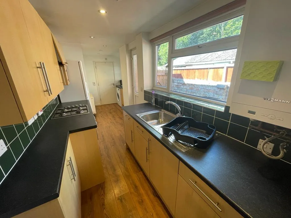 4 bedroom terraced house for rent
