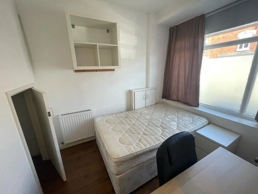 4 bedroom terraced house for rent