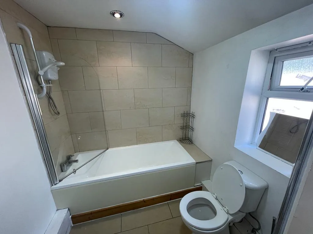 4 bedroom terraced house for rent