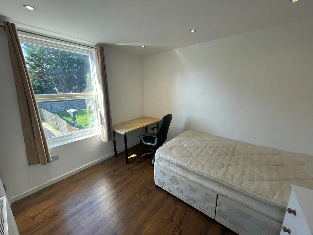 4 bedroom terraced house for rent