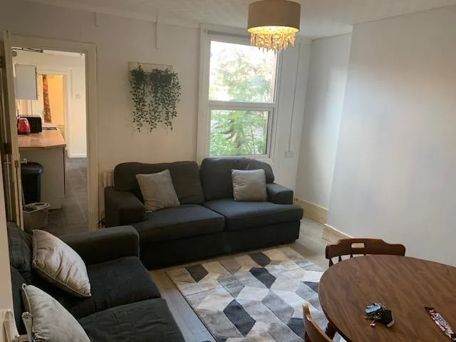 4 bedroom terraced house for rent