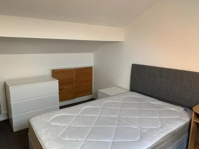 4 bedroom terraced house for rent