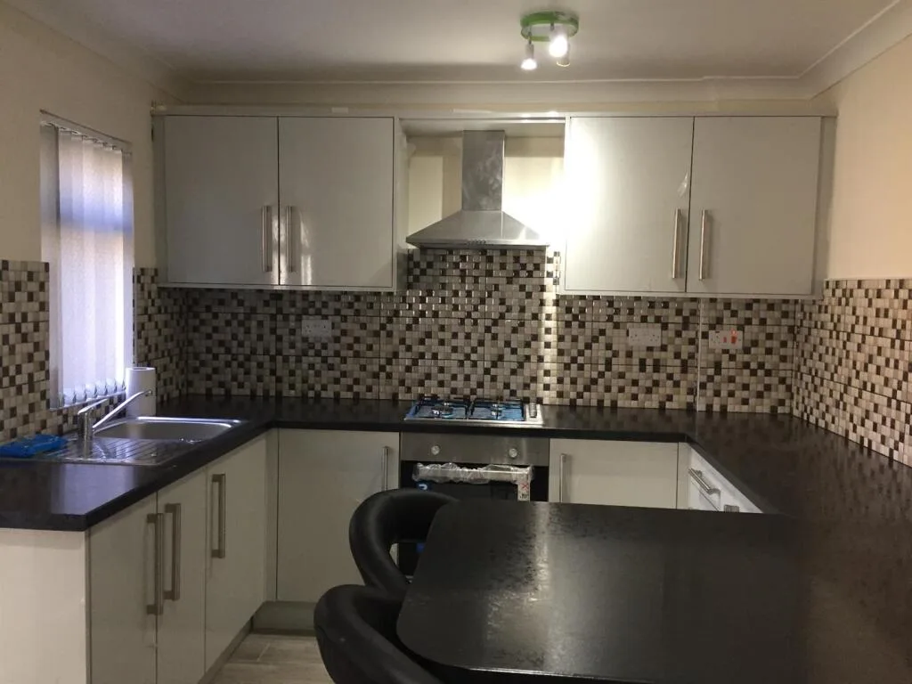 4 bedroom terraced house for rent