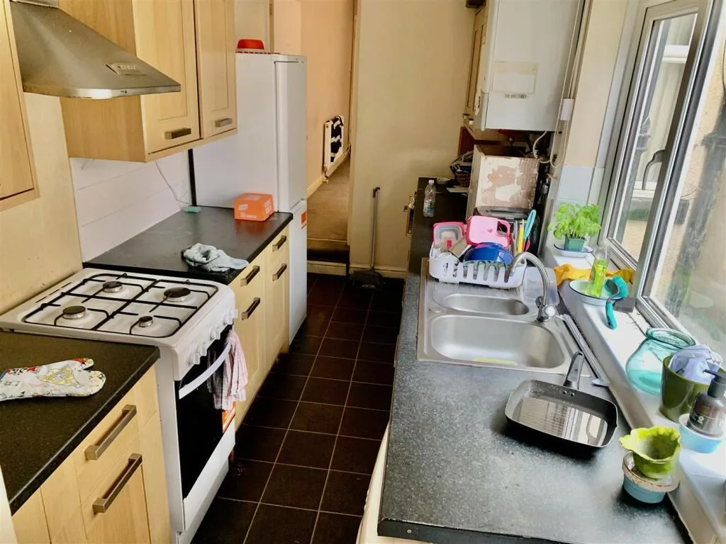 4 bedroom terraced house for rent